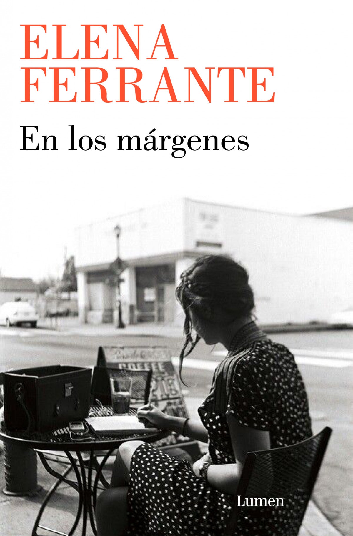 En los márgenes